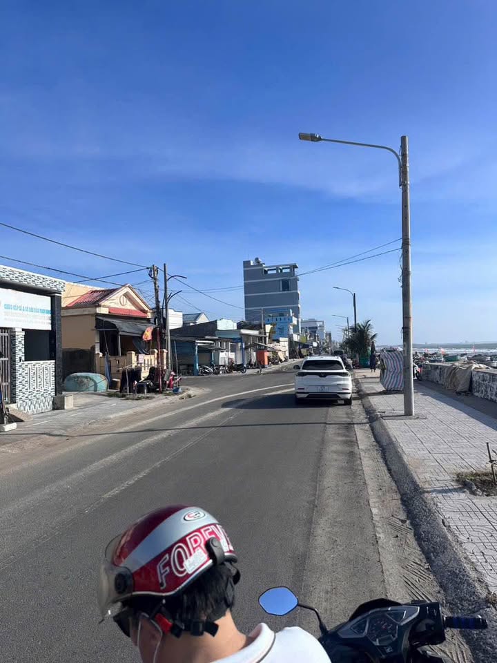 FrontHouse Bờ Kè Biển Phước Hải 81m² giá 8.7 tỷ - Đầu tư sinh lời ngay!