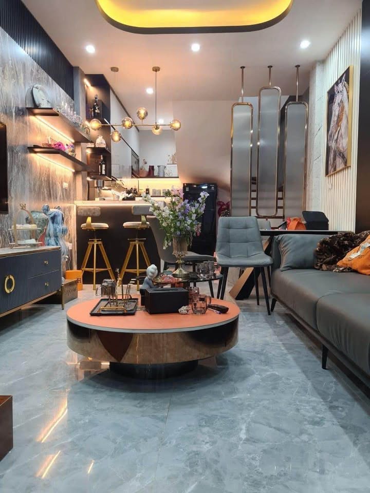 Nhà phố Trần Thái Tông 36m² giá 5 tỷ - Thiết kế thông minh, nội thất cao cấp!