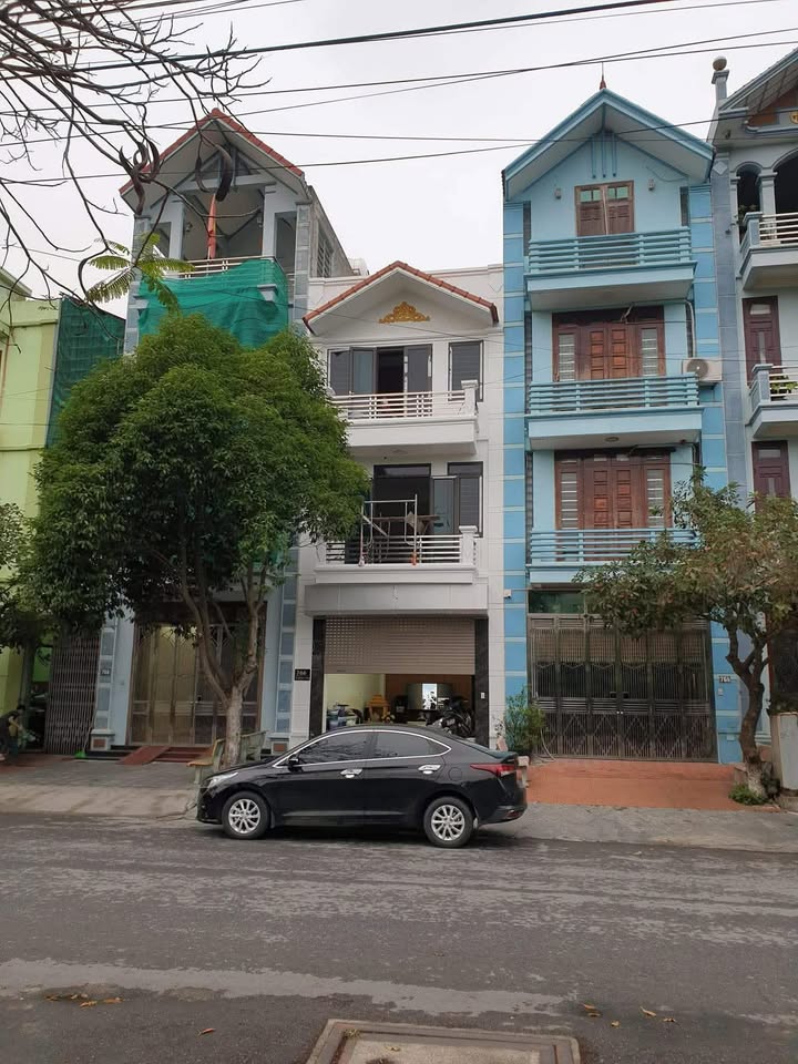 Nhà cho thuê 3 tầng mặt đường Lê Thánh Tông, Thái Bình - Tiện nghi đầy đủ, giá thỏa thuận!