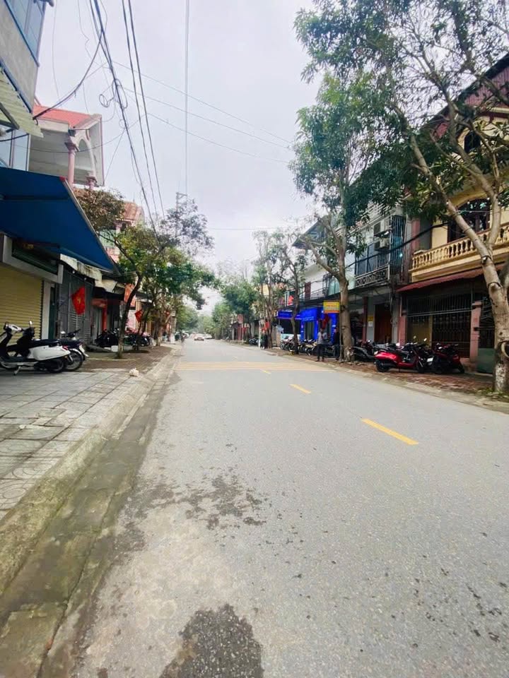 FrontHouse Trần Thủ Độ, TP. Vinh 100m² giá 12 tỷ - Đầu tư sinh lời ngay!