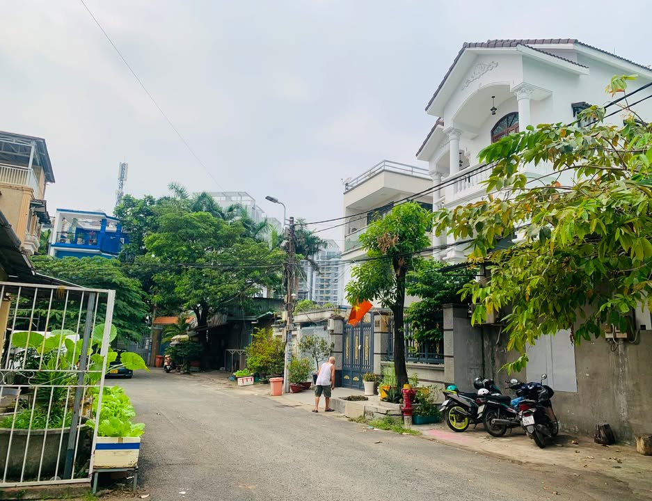 Nhà mặt tiền Hiệp Bình Chánh 153m² giá chỉ 14.5 tỷ - Sẵn sàng giao dịch ngay!