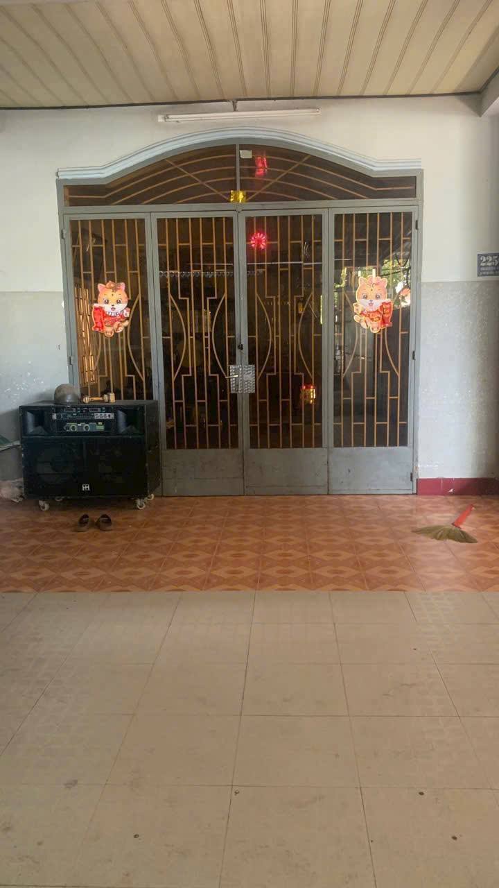 Nhà góc 2 mặt tiền Nguyễn Thị Nê, Củ Chi 400m² giá 5 tỷ - Đầu tư sinh lời lý tưởng!