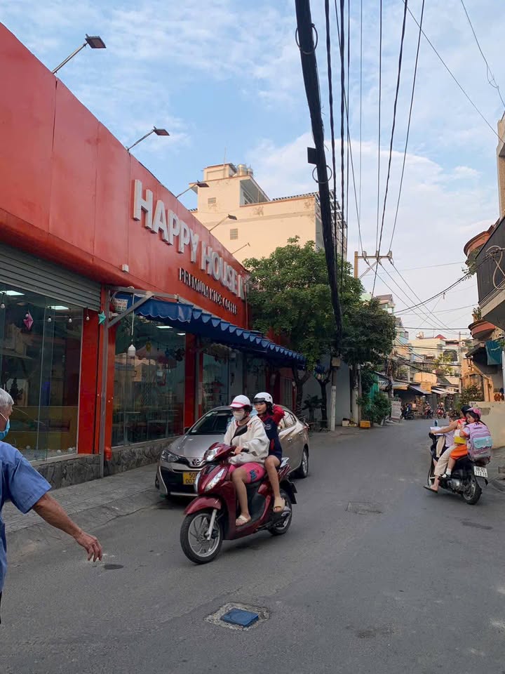 Nhà mặt tiền 86 Hoàng Xuân Nhị, Tân Phú 89m² giá 8.5 tỷ - Cơ hội đầu tư hấp dẫn!