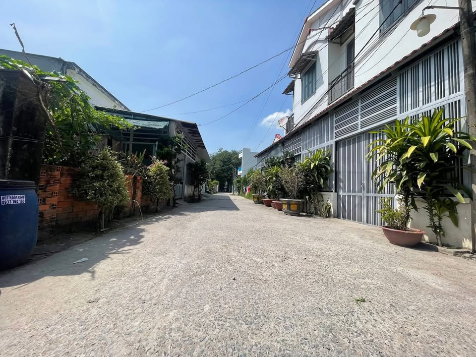 Đất thổ cư 150m² tại xã Tân Phú Trung, Củ Chi - Chỉ 2.4 tỷ VND!