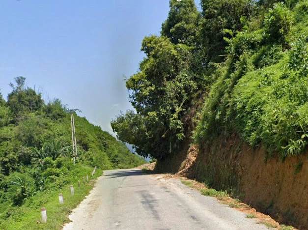 Đất mặt đường liên huyện Kim Bôi 1.300m² giá 1.3 tỷ - Cơ hội sinh lời hấp dẫn!