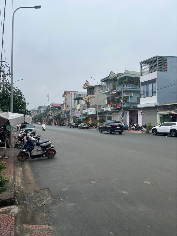 Đất nền đường Hữu Nghị Hòa Bình 70m² giá 2 tỷ - Đầu tư sinh lời ngay!