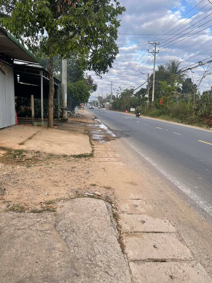 Nhà mặt tiền Quốc Lộ 28, Lâm Hà 300m² giá 3.4 tỷ - Cơ hội đầu tư vàng!