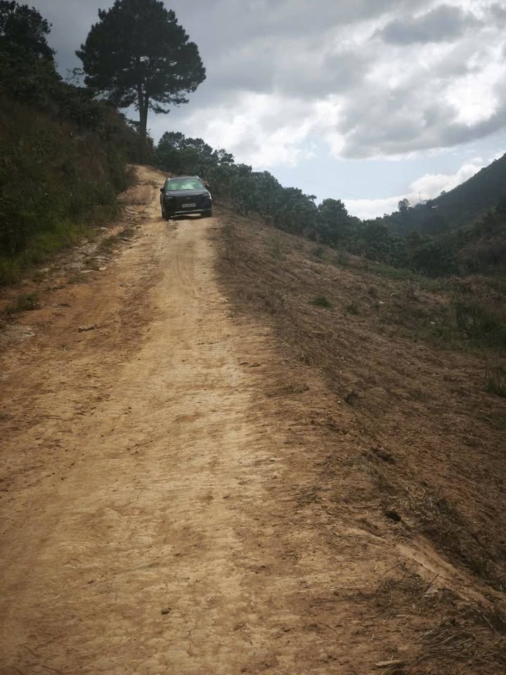 Đất nền 1600m² tại xã Phú Sơn, Lâm Hà giá chỉ 300 triệu - Sổ hồng chính chủ!