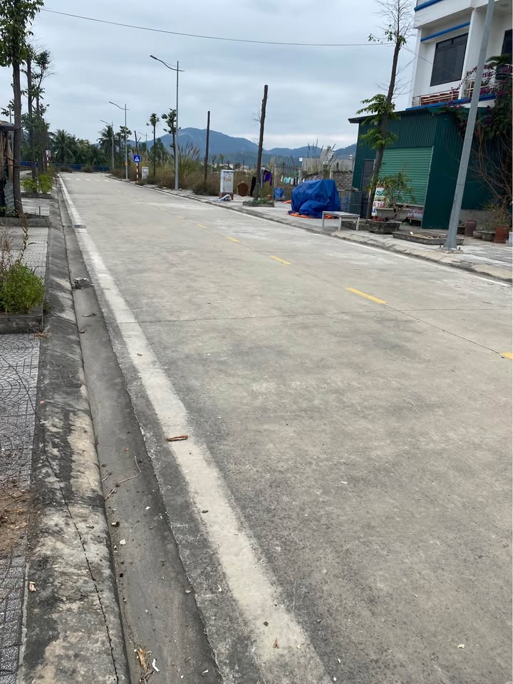 Đất nền Yên Tử, Uông Bí 90m² giá thỏa thuận - Vị trí đẹp, đầu tư tiềm năng!