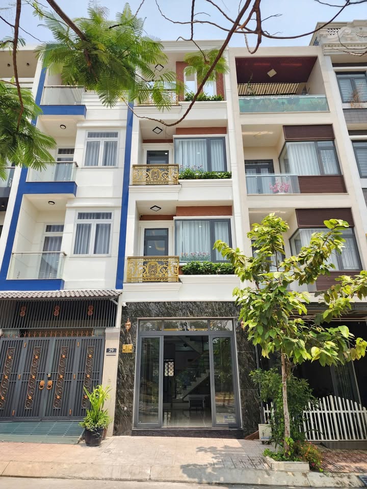 Nhà 4 Tầng 72m² Đường Quốc Lộ 1K, Bình An, Dĩ An - Full Nội Thất, Sẵn Sàng Vào Ở!