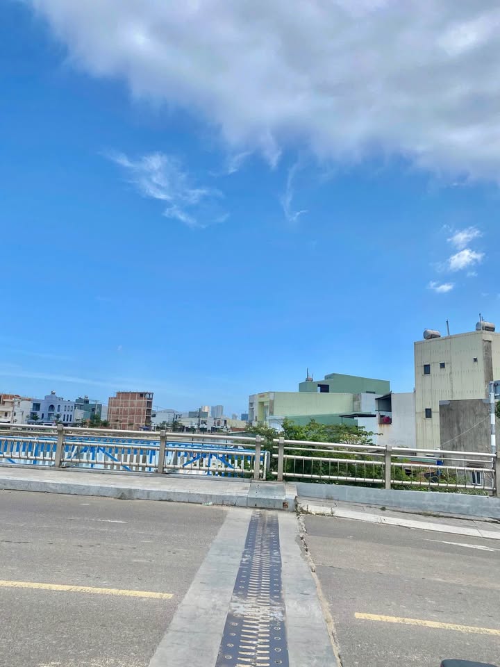 Đất mặt tiền khu TVSMT Quy Nhơn 44m² giá chỉ 2.6 tỷ - Sổ đỏ chính chủ!