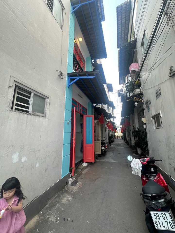 Nhà bán Quận 12, 28m² giá 1.595 tỷ - Nhà đẹp dọn vào ở ngay!