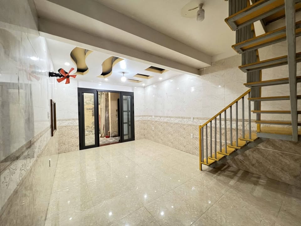 Nhà cũ đường Điện Biên Phủ, 34m² giá 1 tỷ - Vị trí vàng, ô tô vào tận nơi!