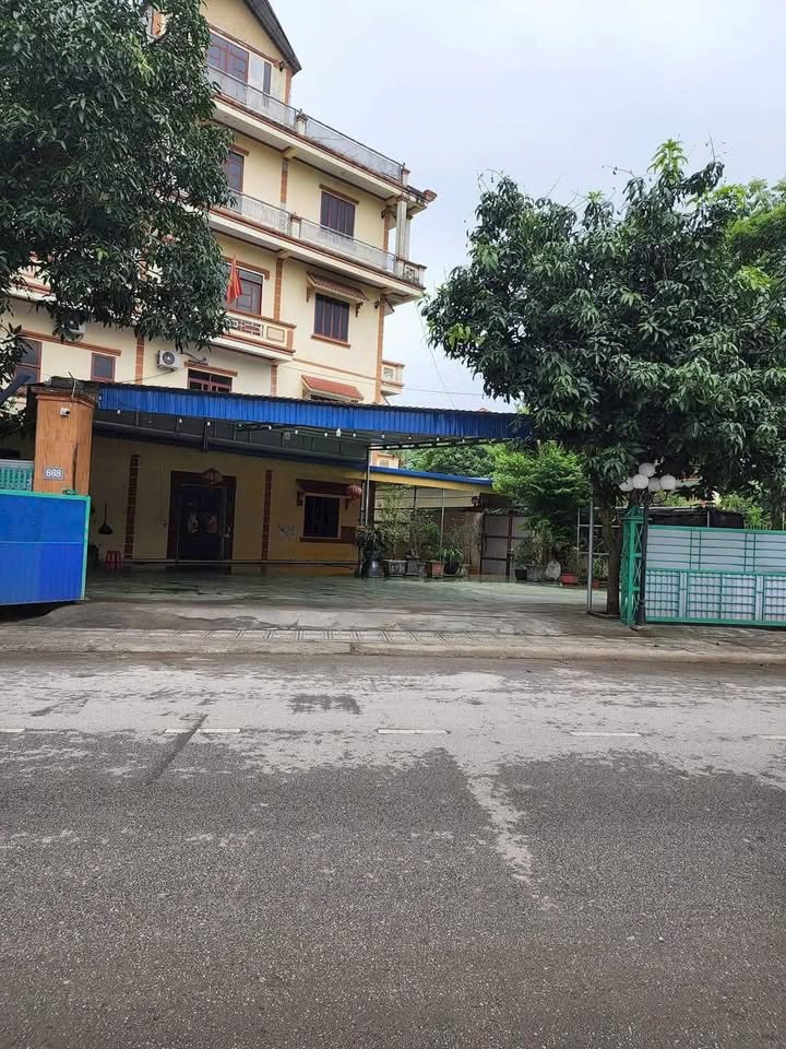 Nhà FrontHouse 5 tầng tại Cổng Quân Khu 1, Thái Nguyên - Tiềm năng kinh doanh lớn!