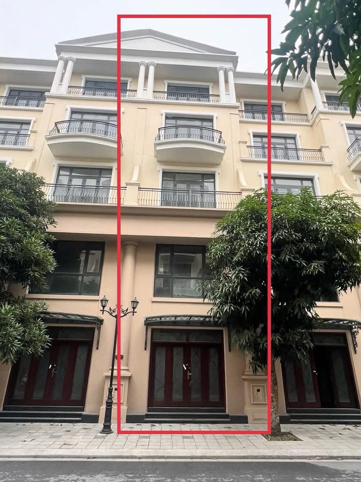 Townhouse Vinhomes Ocean Park Gia Lâm 70m² giá 11 tỷ - Bể bơi 4 mùa riêng biệt!