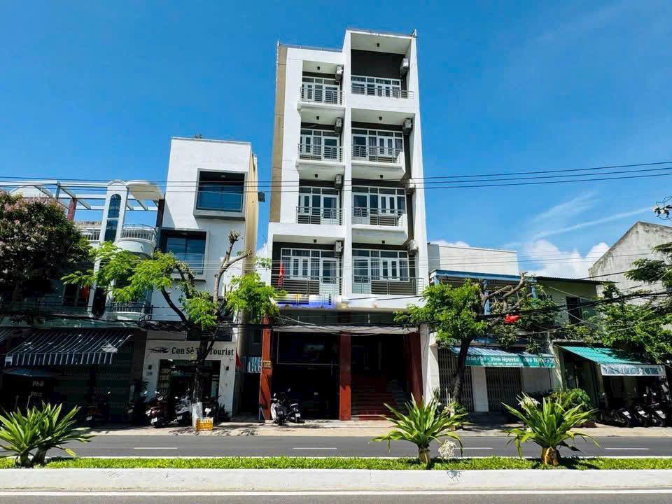 Khách sạn mặt tiền Trần Phú, Nha Trang 113m² giá 30 tỷ - Cơ hội đầu tư hấp dẫn!