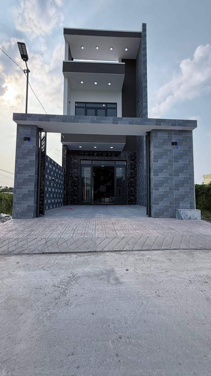 Nhà phố Bình Chánh 125m² giá 3.1 tỷ - Sổ hồng riêng, hỗ trợ vay ngân hàng!