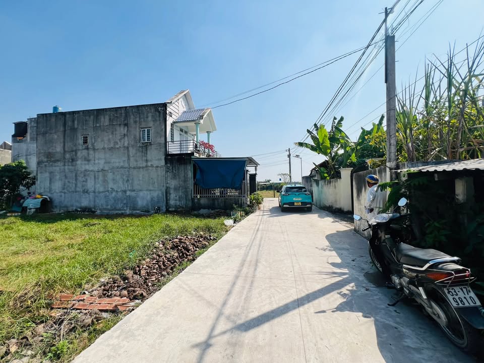 Đất nền 310m² tại Mỹ Hạnh Nam, Đức Hòa - Giá 1.35 tỷ, chính chủ bán gấp!