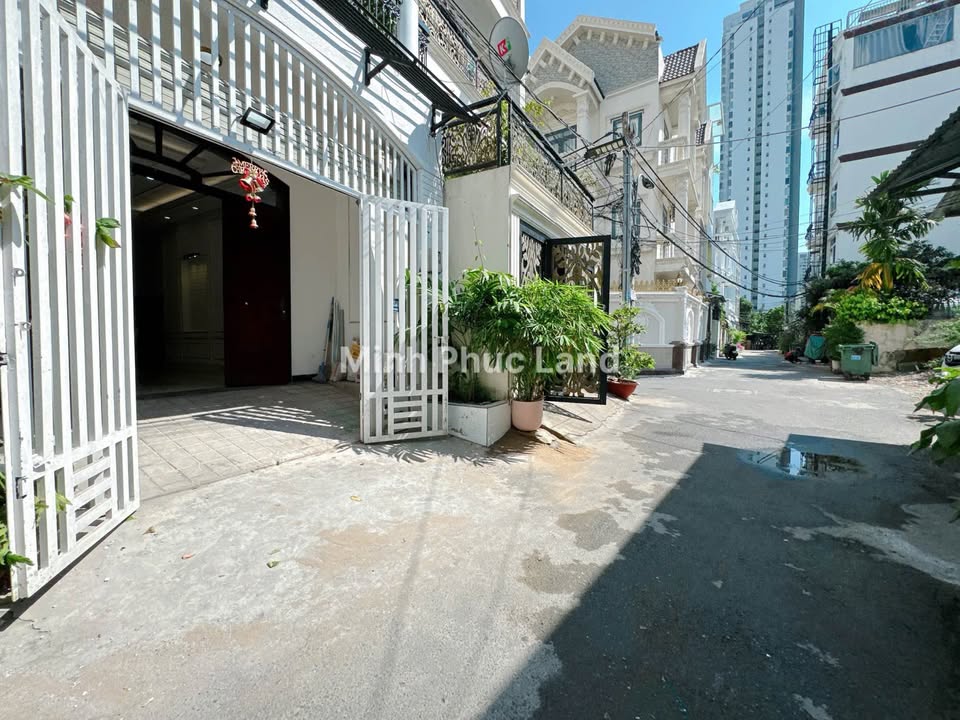 Nhà phố Phú Mỹ Hưng Quận 7 65m² giá 9 tỷ - Nhà đẹp, ô tô vào tận nhà!