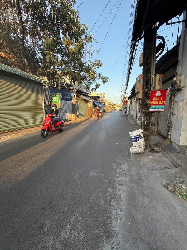 Nhà 1 Trệt 2 Lầu P. Long Bình Biên Hòa 182m² giá 5.9 tỷ - Đầu tư sinh lời hấp dẫn!