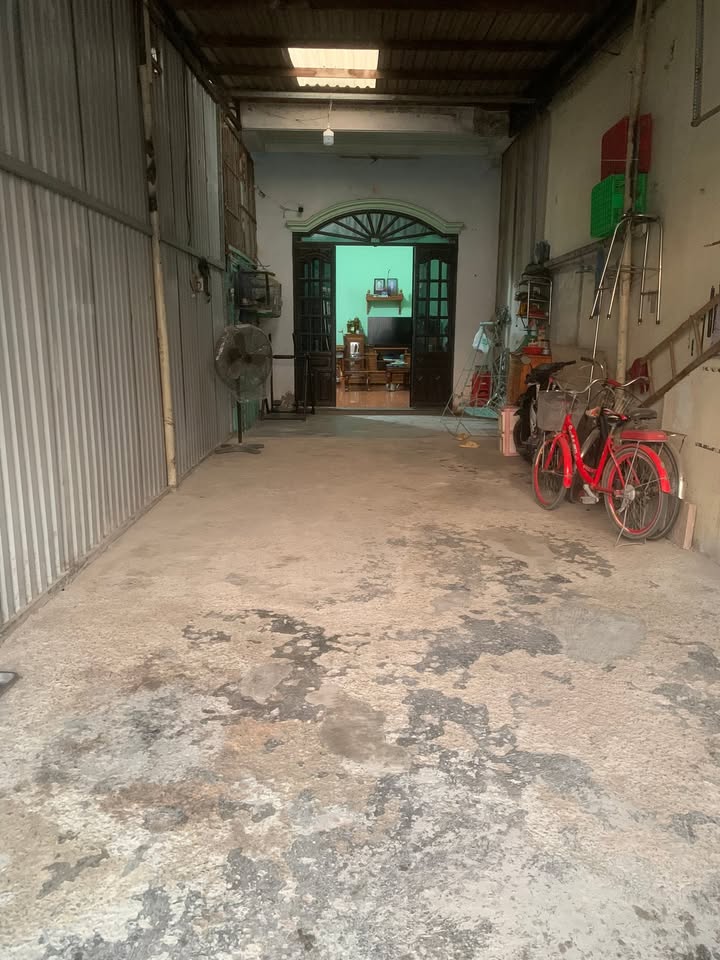 Nhà mặt tiền Trần Quang Diệu, Tân Bình, Dĩ An 200m² giá 6 tỷ - Đầu tư sinh lời cao!