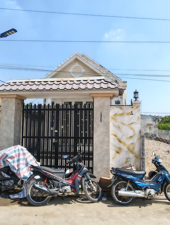 Nhà cấp 4 KDC Long Hậu Nhà Bè 100m² giá 2.35 tỷ - Sổ hồng chính chủ