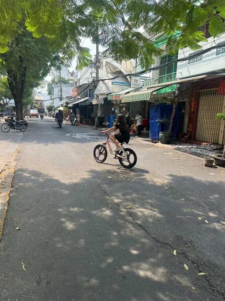 Nhà FrontHouse Lê Quang Sung, Quận 6, 48m² giá 7.2 tỷ - Đầu tư kinh doanh lý tưởng!