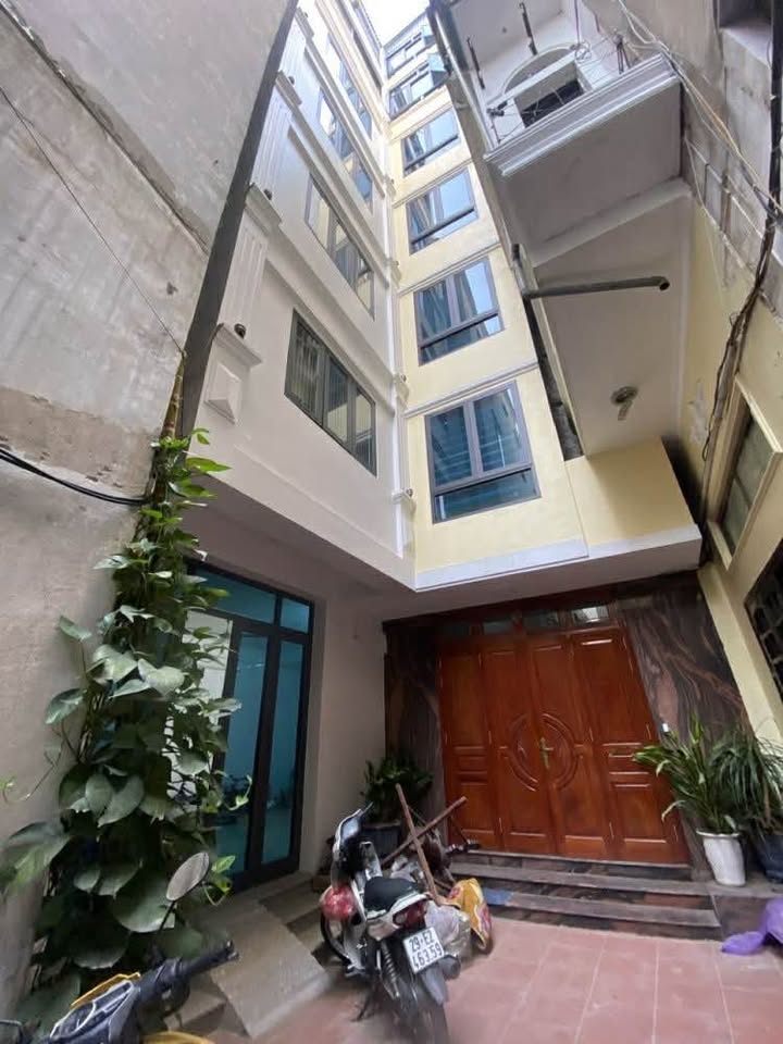 Nhà 7 tầng Trần Cung, Cầu Giấy, 46m² giá 12 tỷ - Thiết kế hiện đại, sẵn sàng ở ngay!