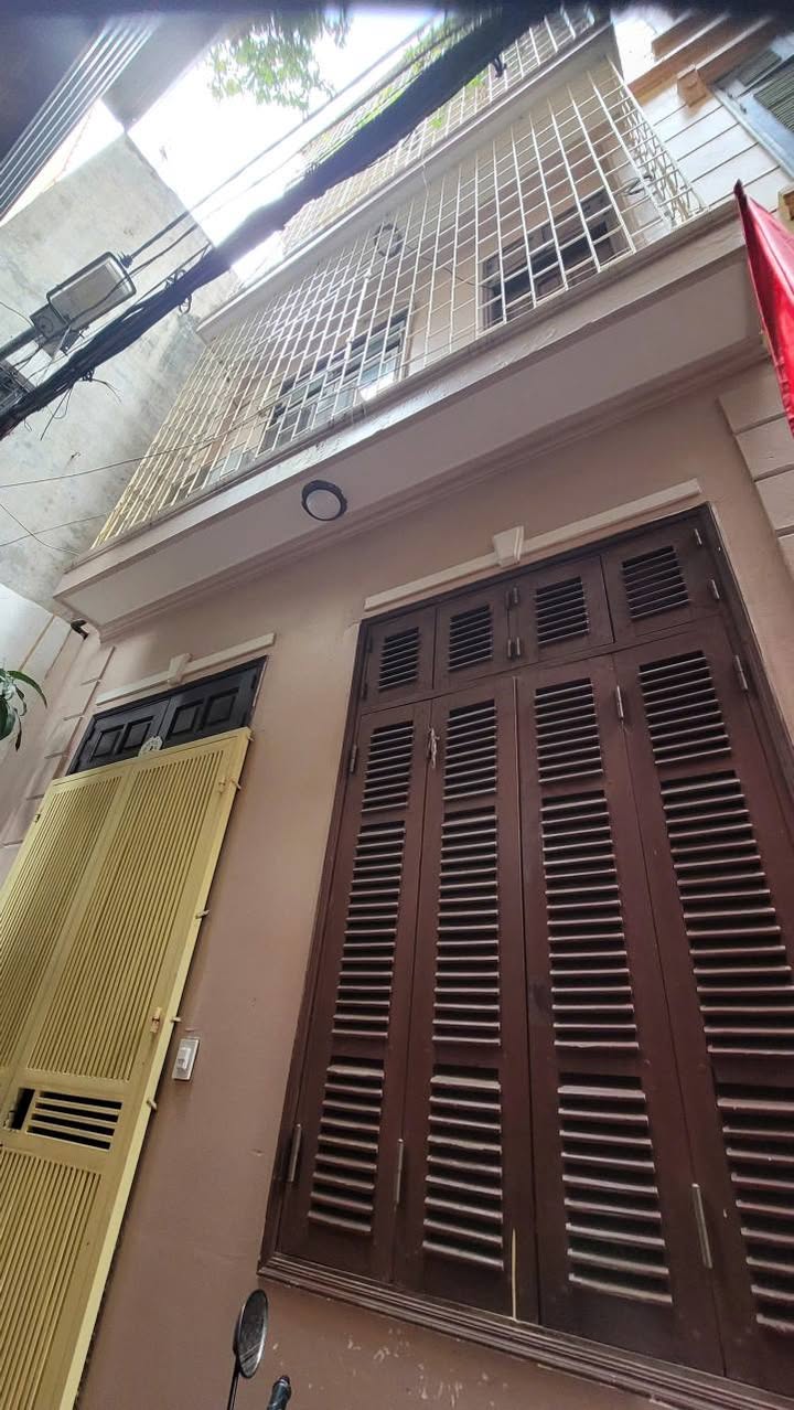 Nhà 4 tầng Phạm Văn Đồng, Cầu Giấy 35m² giá 9 tỷ - Đầy đủ công năng, gần trường học!