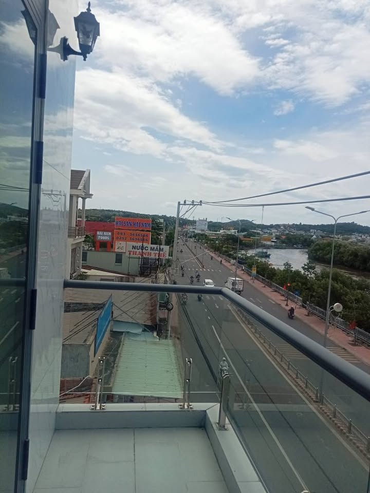 Nhà mặt tiền kinh doanh Nguyễn Thông 156m² giá 2.79 tỷ - Đầu tư sinh lời ngay!