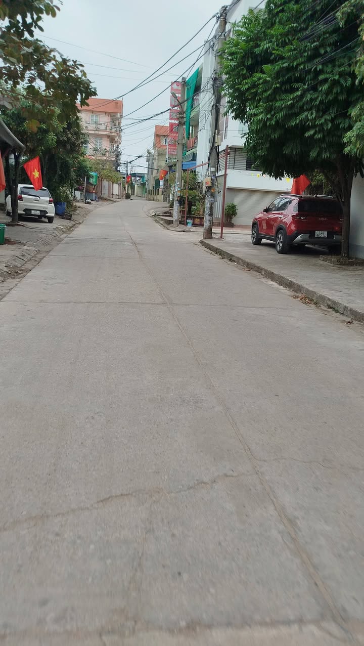 Đất nền Phường Giếng Đáy, Hạ Long 100m² giá 2 tỷ - Đường ô tô tận nơi!