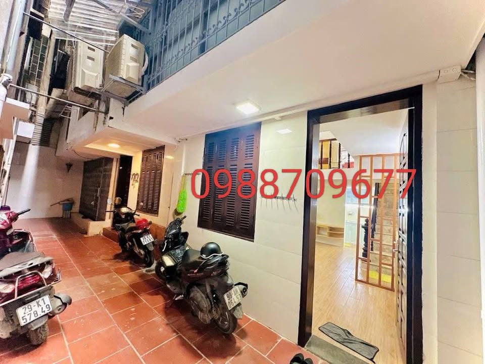 Căn hộ Tôn Đức Thắng, Đống Đa 50m² giá 2.5 tỷ - Tiện nghi đầy đủ, gần phố