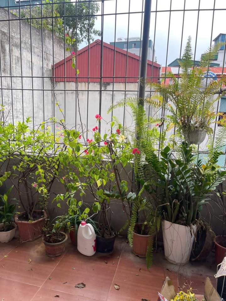 Nhà bán Minh Khai 35m² giá 8 tỷ - Lô góc thoáng sáng, ở ngay!