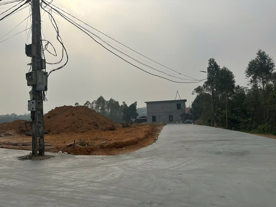 Đất thổ cư Xã Hy Cương 120m² - Sổ đỏ chính chủ, giá thỏa thuận!