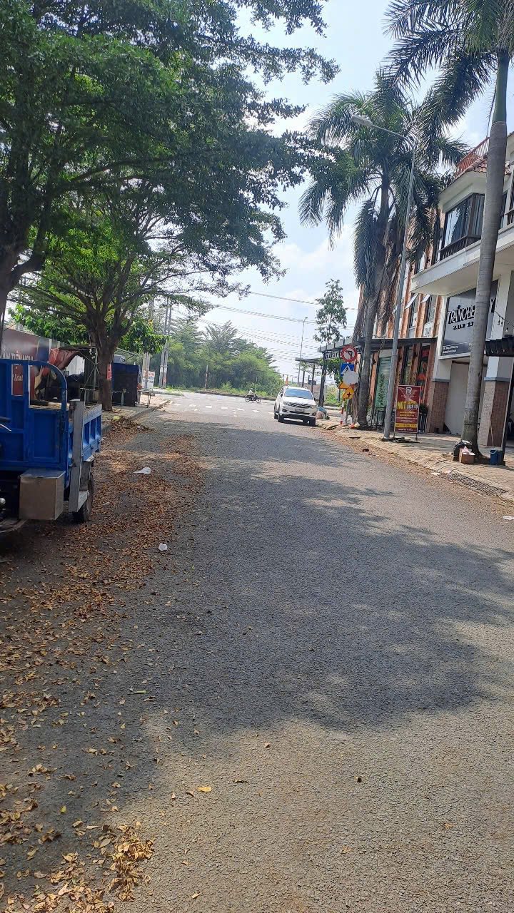 FrontHouse Water Point 1, Bến Lức 120m² giá 7 tỷ - Cơ hội đầu tư hiếm có!