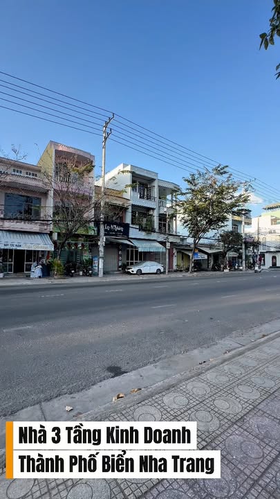 FrontHouse Nha Trang 60m² giá 8.8 tỷ - Kinh doanh sầm uất, gần biển!