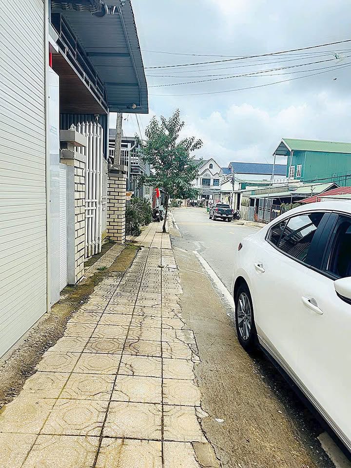 Nhà mặt tiền kinh doanh Thị trấn Lạc Dương 162m² giá 5.7 tỷ - Sổ riêng xây dựng