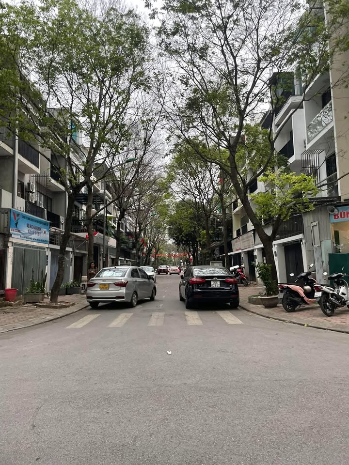 Nhà liền kề Trịnh Văn Bô 61m² giá 17 tỷ - Khu cán bộ an ninh cao