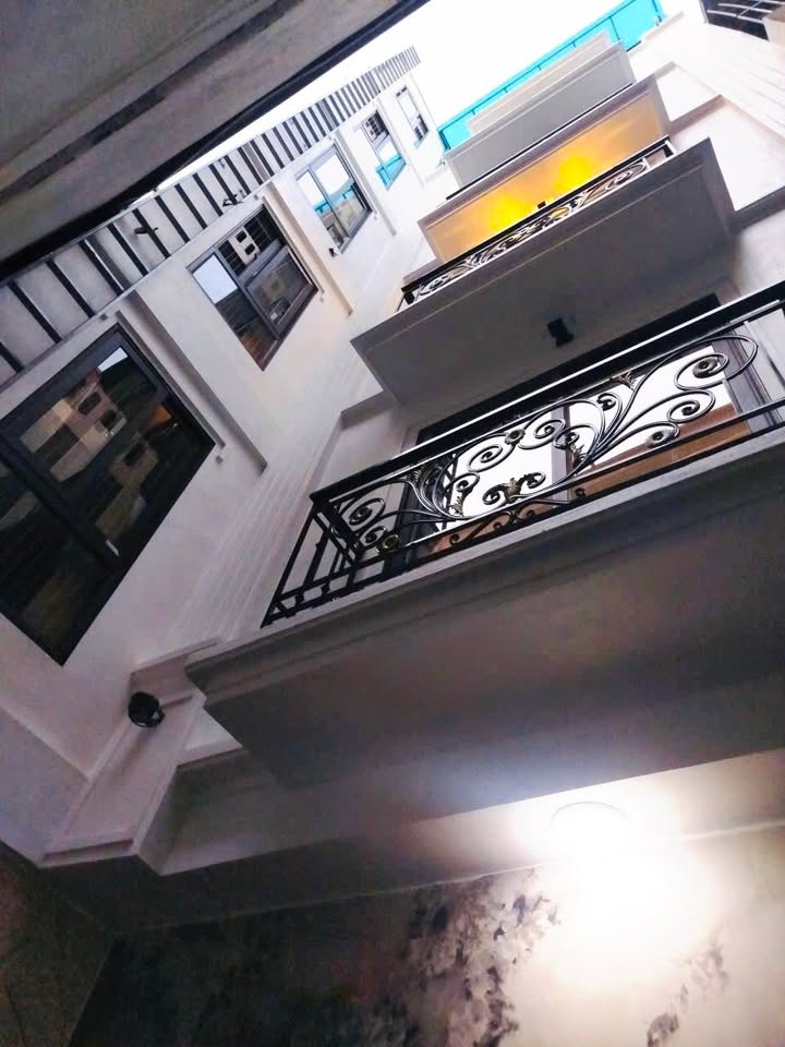 Căn hộ CCMN Khúc Thừa Dụ Cầu Giấy 40m² giá 13.2 tỷ - Sẵn sàng giao dịch ngay!