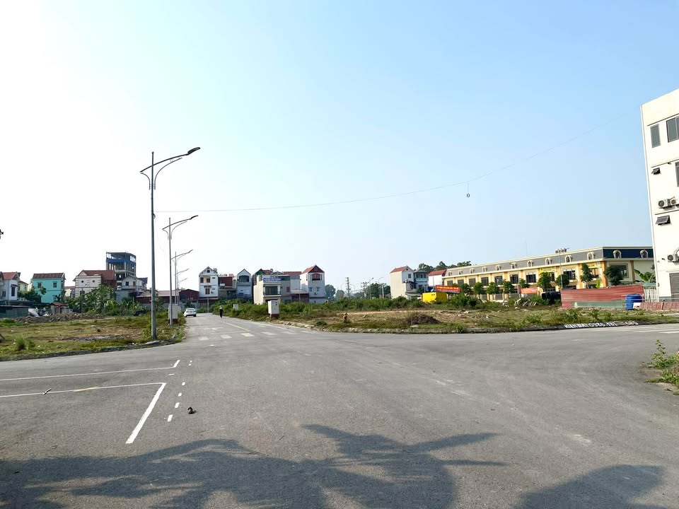 FrontHouse Làn 2 Trần Danh Tuyên, Bắc Giang 100m² giá 3 tỷ - Vị trí kinh doanh đắc địa!