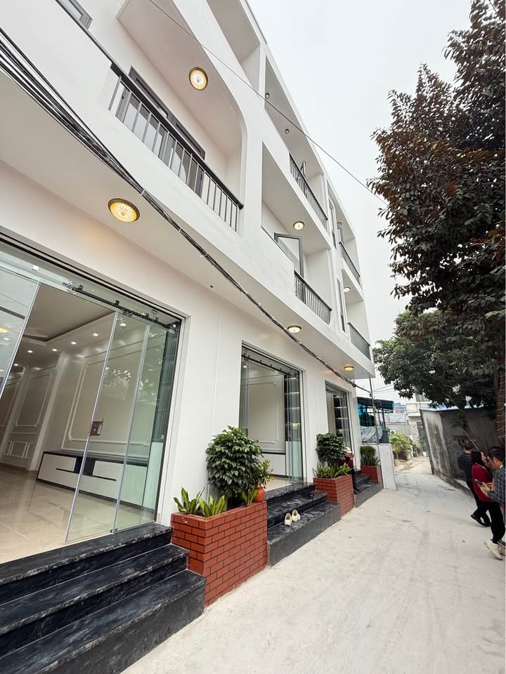 Nhà 3 tầng Minh Kha, 55m² giá 2.9 tỷ - Ô tô đỗ cửa, gần chợ!