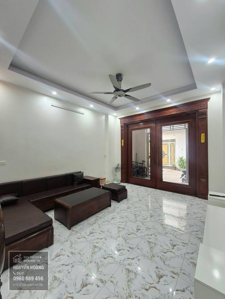 Nhà mới xây 62m² Phường Đông Vệ giá 3 tỷ - Đường ô tô đỗ cửa!