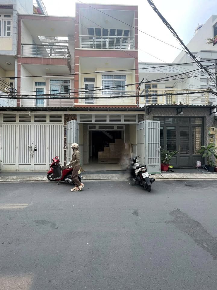 Nhà phố 74m² tại Đường Số 5, Quận Bình Tân - Giá chỉ 14 tỷ - Nhà trống vào ở ngay!