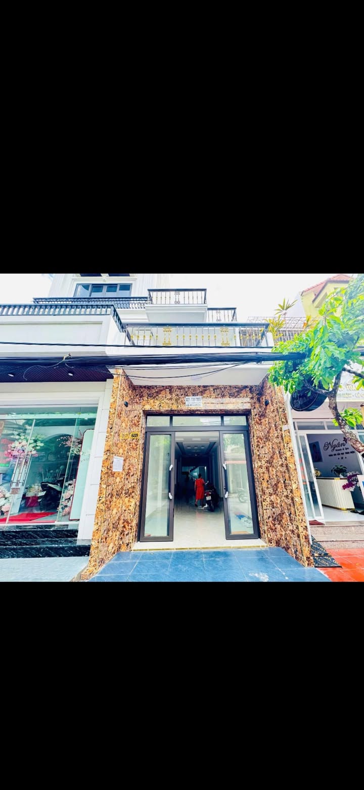 Nhà mặt đường Thiên Lôi, Quận Lê Chân, 92m² giá 9.59 tỷ - Sẵn sàng vào ở ngay!