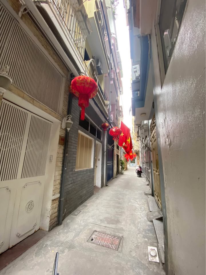 Nhà riêng Lê Trọng Tấn, 50m², giá 14 tỷ - Thiết kế hiện đại, sẵn sàng vào ở!