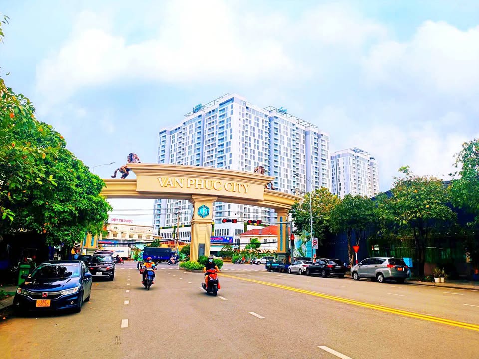 Đất nền 70m² Đường Xe Tải Xây Cao Tầng, KĐT Vạn Phúc, 6.3 tỷ - Cơ hội đầu tư tuyệt vời!