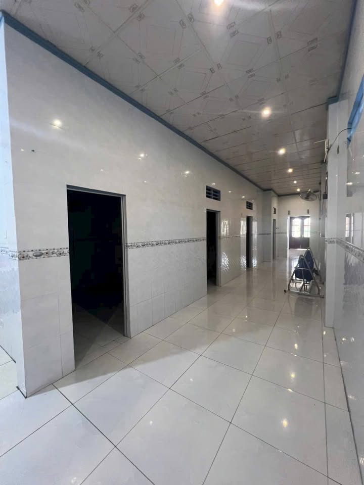 Nhà cấp 4 Hòa Long 182.4m² giá 1.3 tỷ - Không gian sống thoáng đãng!