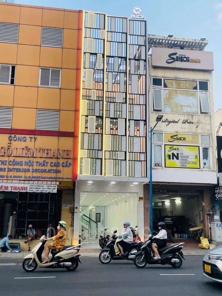 Cho thuê Front House Phan Đình Phùng, Phú Nhuận 96m² - Vị trí đẹp, kinh doanh sầm uất!