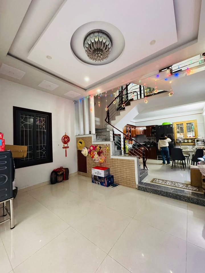 Nhà phố tại Văn Cao, Hải Phòng 60m² giá 4.3 tỷ - Ô tô vào tận nơi!