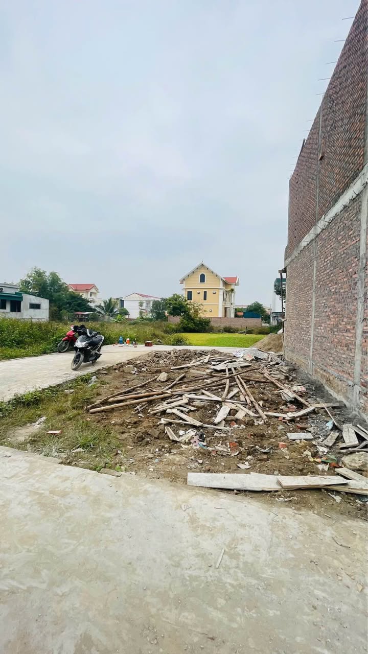 Đất 3 mặt tiền Kiều Hạ 1 Quốc Tuấn 58.5m² giá 900 triệu - Gần trường mầm non!